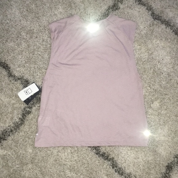 Nike T-shirt - Picture 2 of 7